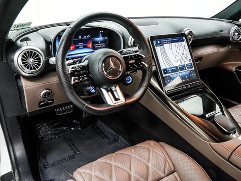 Used 2025 Mercedes-Benz AMG GT 43 image 19