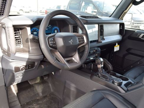 New 2026 Ford Bronco Badlands AWD/4WD image 15