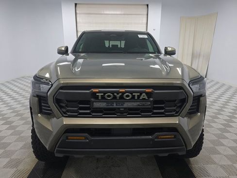 Used 2024 Toyota Tacoma TRD Off-Road image 2