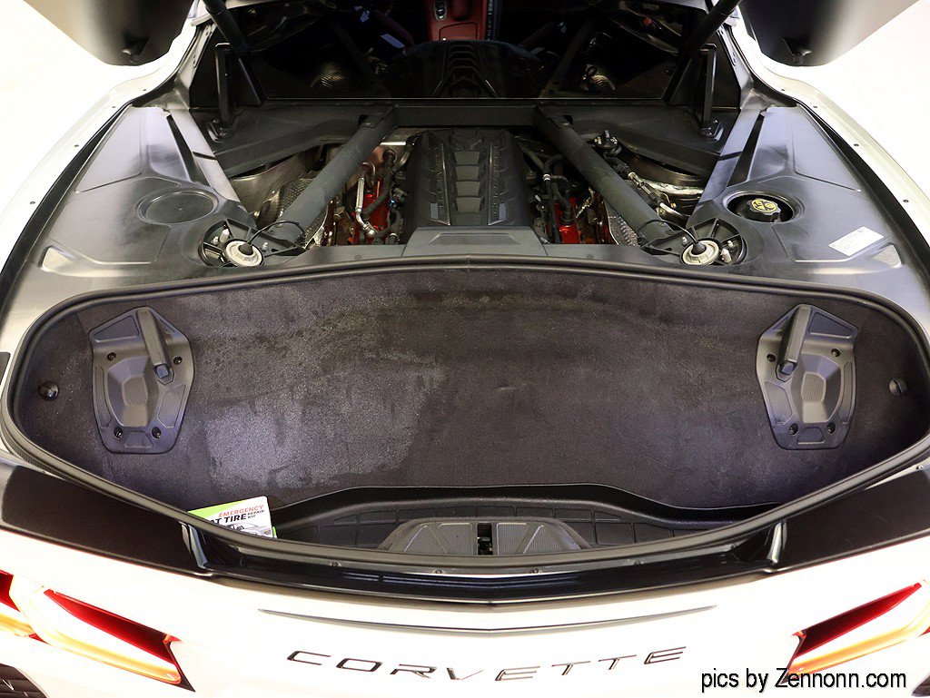 Used 2020 Chevrolet Corvette Stingray Premium Cpe w/ 3LT Preferred Equipment Group RWD image 31