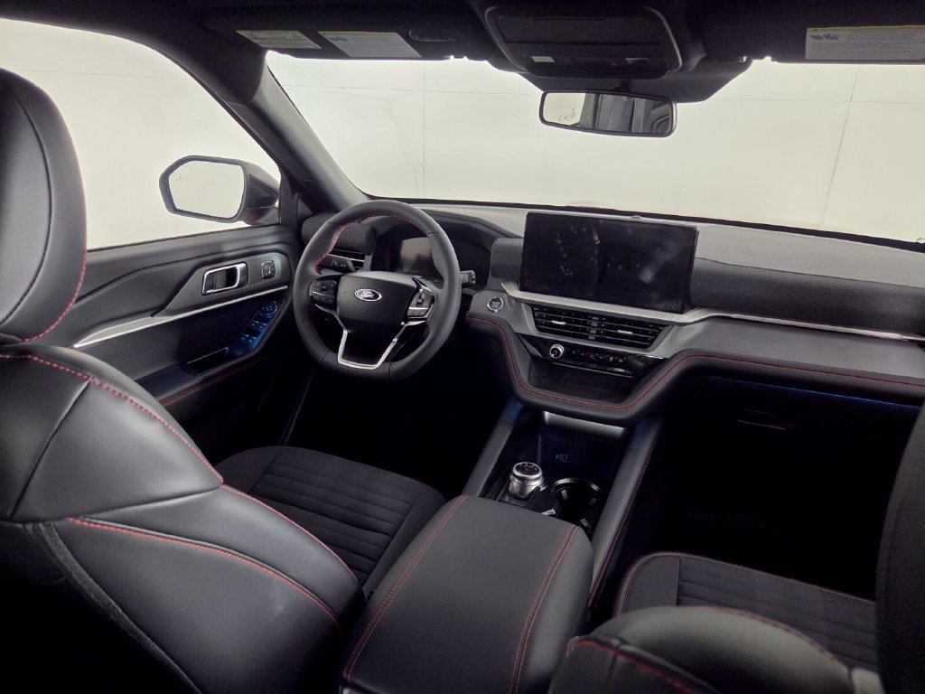 Used 2026 Ford Explorer ST-Line w/ ST-Line Street Pack RWD image 30