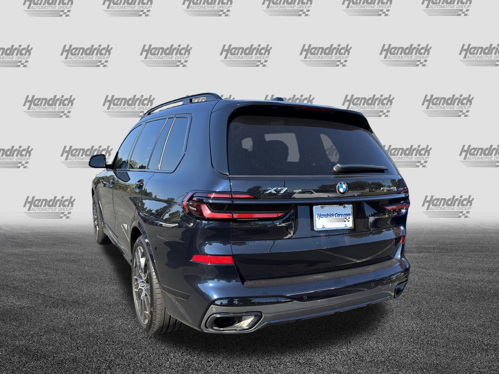 Certified 2025 BMW X7 xDrive40i w/ M Sport Package AWD/4WD image 8