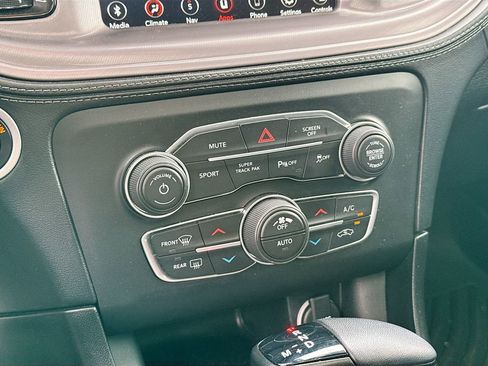 Used 2023 Dodge Charger R/T w/ Plus Group RWD image 18