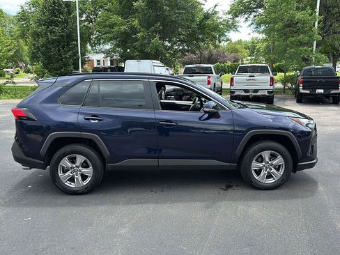Used 2024 Toyota RAV4 XLE FWD image 9
