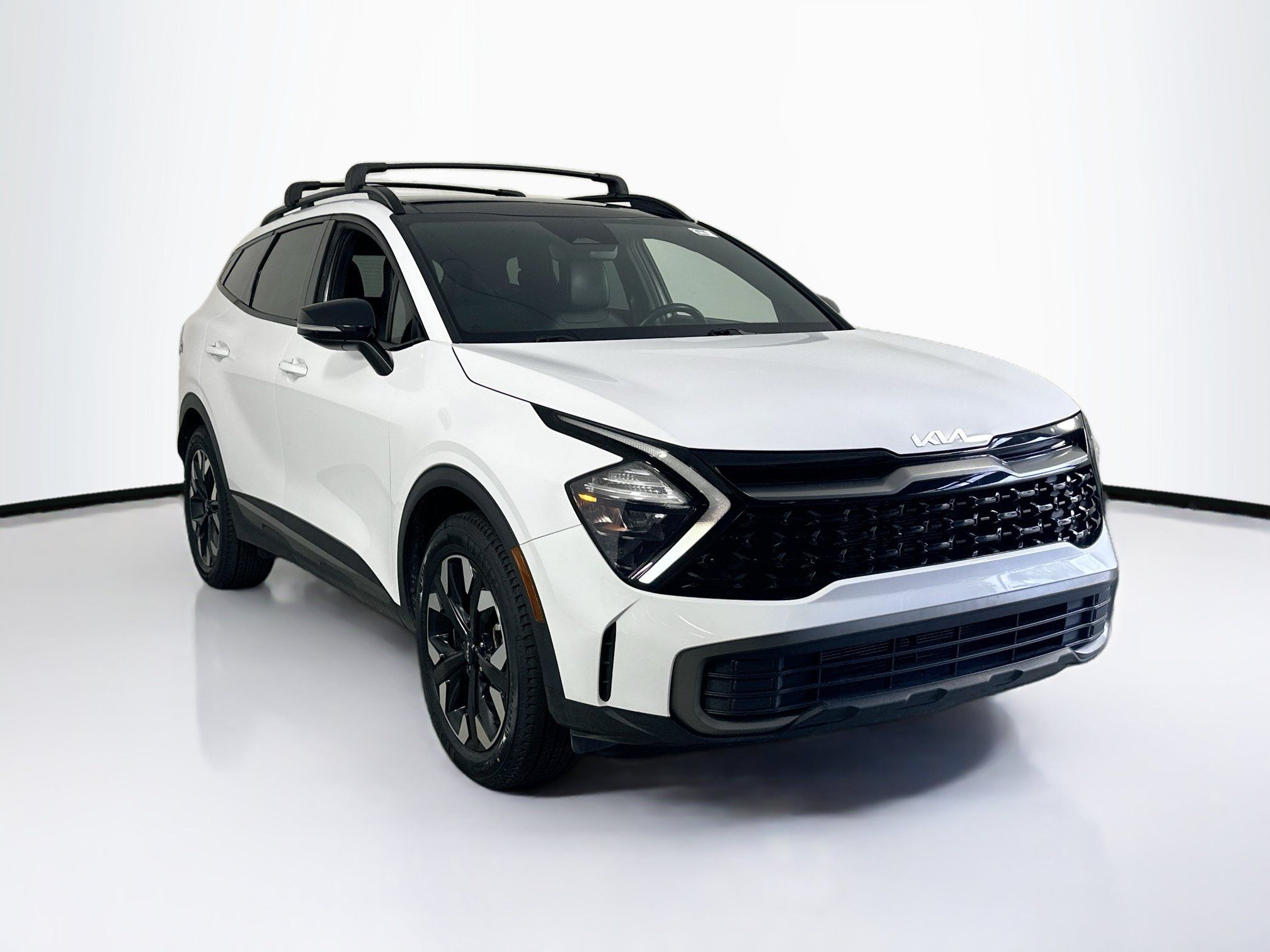Used 2023 Kia Sportage X-Line w/ X-Line Premium Package AWD/4WD image 3