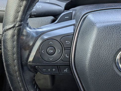 Used 2019 Toyota Camry SE FWD image 27