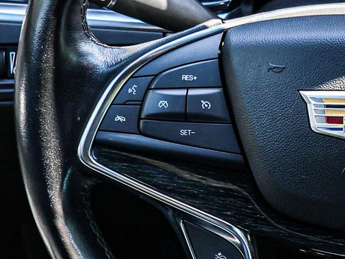 Used 2022 Cadillac XT5 Premium Luxury AWD/4WD image 24
