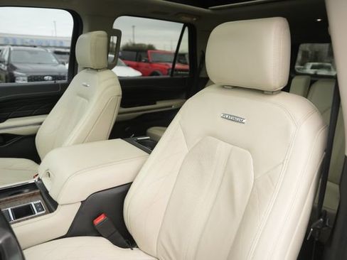 Used 2019 Ford Expedition Platinum image 22
