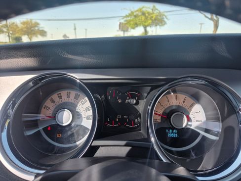 Used 2011 Ford Mustang Premium w/ 202A Rapid Spec Order Code image 23