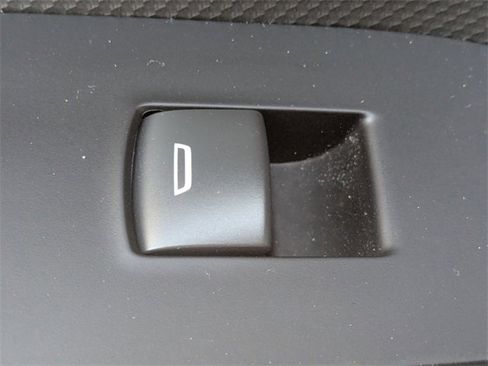 Used 2022 Chevrolet Silverado 1500 ZR2 w/ Technology Package image 25