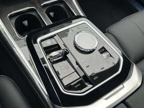 New 2026 BMW 760i xDrive image 17