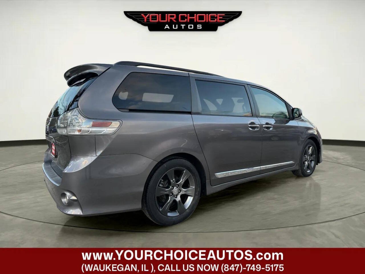 Used 2015 Toyota Sienna SE Premium FWD image 5