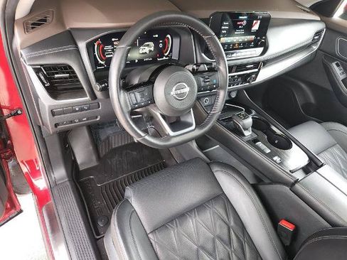 Certified 2023 Nissan Rogue Platinum w/ Platinum Premium Package FWD image 12