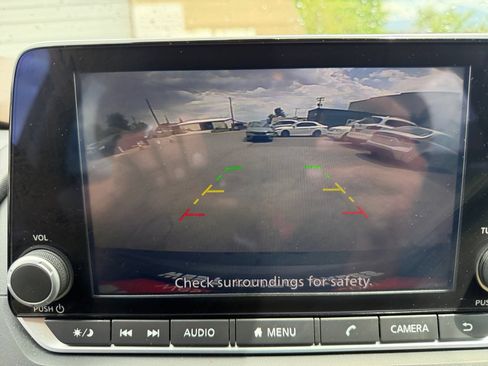 Used 2023 Nissan Rogue SV AWD/4WD image 23