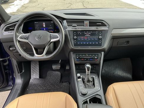 Used 2022 Volkswagen Tiguan SE image 25