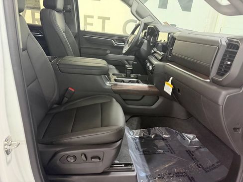 New 2026 GMC Sierra 1500 SLT w/ SLT Premium Package AWD/4WD image 29
