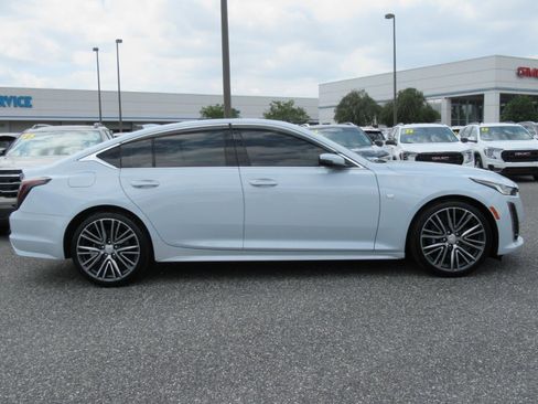 Used 2022 Cadillac CT5 Premium Luxury RWD image 2