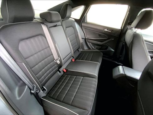 Used 2022 Volkswagen Jetta Sport image 20