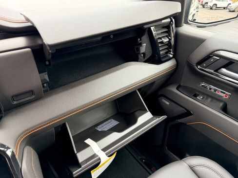 New 2026 GMC Sierra 1500 AT4 w/ AT4 Premium Package image 22