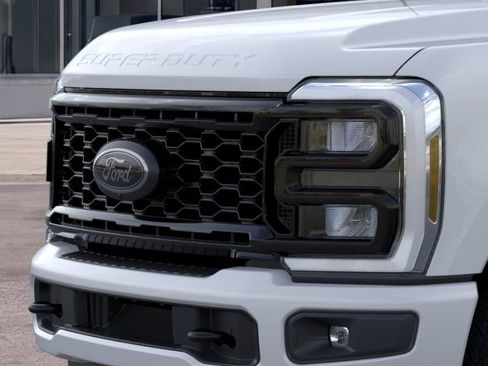 New 2026 Ford F250 XLT w/ XLT Premium Package AWD/4WD image 17