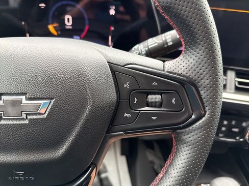 Used 2024 Chevrolet Trax RS w/ Sunroof Package image 19