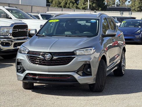 Used 2023 Buick Encore GX Select w/ Sport Touring Package FWD image 3