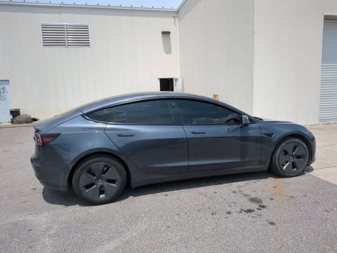 Used 2022 Tesla Model 3 Long Range AWD/4WD image 8