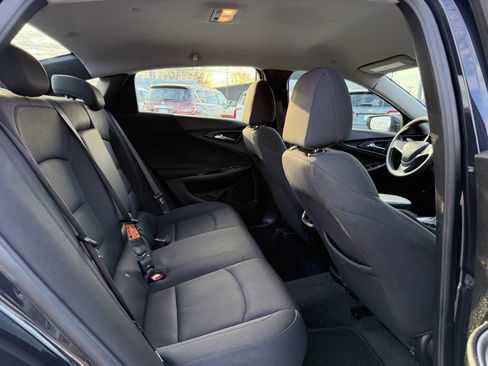 Used 2023 Chevrolet Malibu LT image 21
