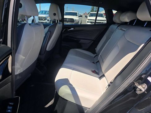 Used 2022 Volkswagen ID.4 Pro S RWD image 17