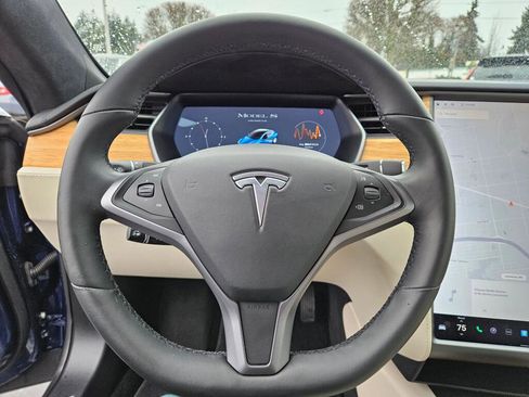 Used 2020 Tesla Model S Long Range Plus image 27