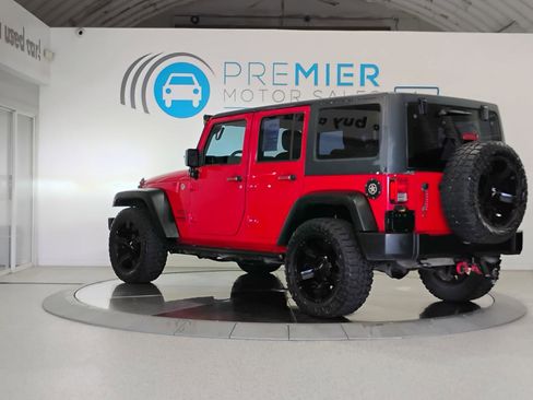 Used 2015 Jeep Wrangler Unlimited Sport w/ Connectivity Group AWD/4WD image 13