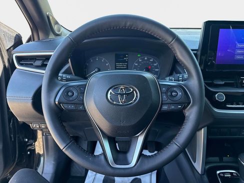 Used 2024 Toyota Corolla Cross AWD Hybrid w/ Moonroof Package image 25