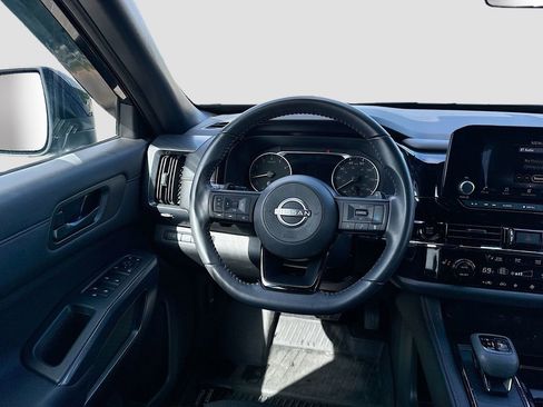 Used 2025 Nissan Pathfinder Rock Creek AWD/4WD image 21