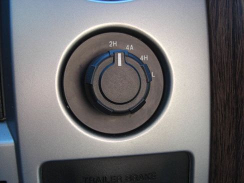Used 2013 Ford F150 Lariat w/ Luxury Equipment Group AWD/4WD image 30