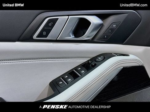 Certified 2025 BMW X5 xDrive40i w/ Executive Package AWD/4WD image 10