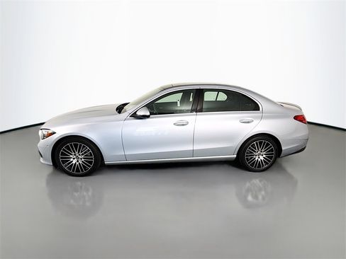 Used 2025 Mercedes-Benz C 300 4MATIC Sedan image 2