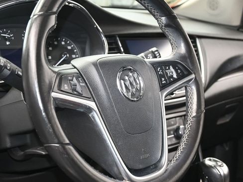 Used 2020 Buick Encore Preferred image 14