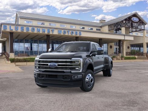 New 2026 Ford F450 Platinum w/ Platinum Plus Package AWD/4WD image 2
