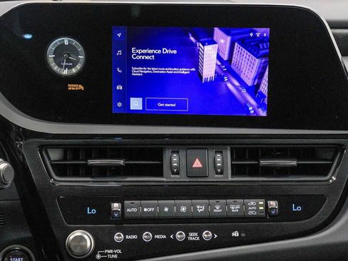 Used 2024 Lexus ES 350 w/ Premium Package FWD image 15