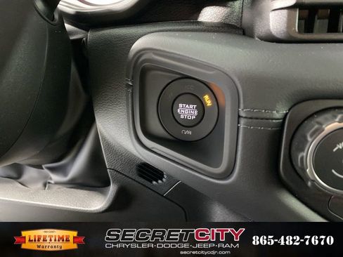 New 2026 Jeep Wrangler Unlimited Rubicon w/ Steel Bumper Group image 17