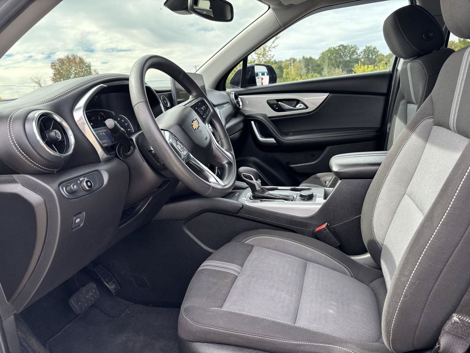 Used 2023 Chevrolet Blazer LT w/ Convenience Package FWD image 16