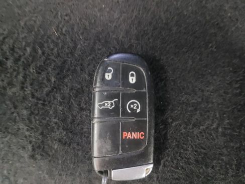 Used 2015 Dodge Durango R/T image 32