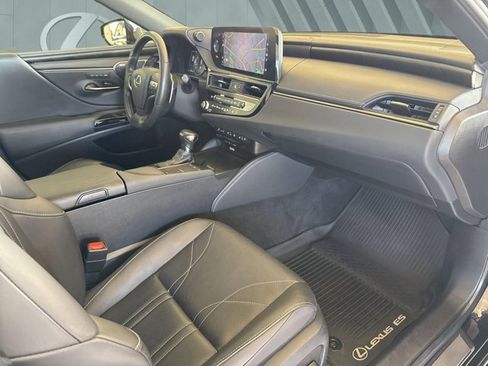 Certified 2022 Lexus ES 350 Ultra Luxury image 29