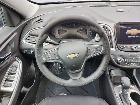 Used 2023 Chevrolet Malibu LS FWD image 12
