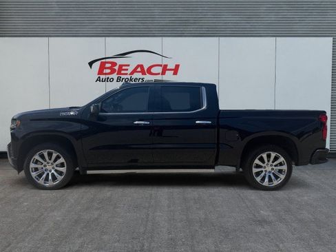 Used 2021 Chevrolet Silverado 1500 High Country w/ Technology Package AWD/4WD image 9
