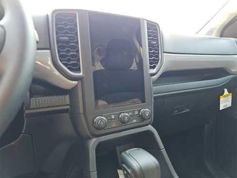 New 2025 Ford Ranger XL w/ Trailer Tow Package image 10