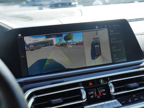 Used 2023 BMW X5 xDrive40i image 16