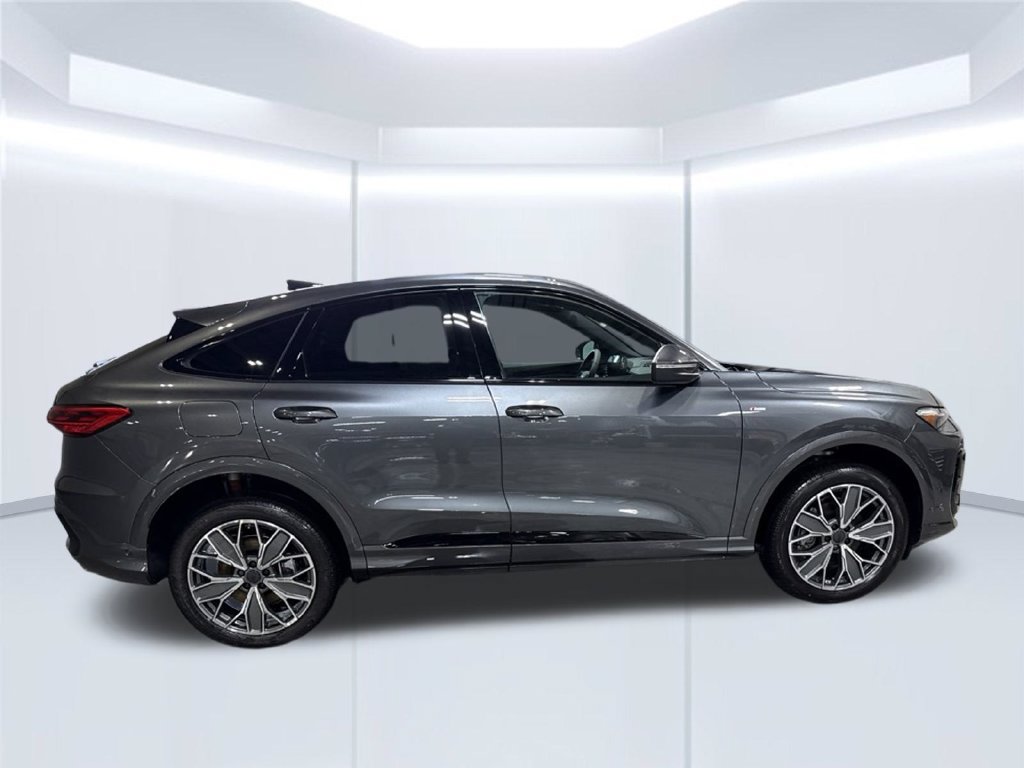 New 2026 Audi Q5 Premium Plus AWD/4WD image 6