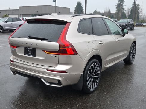 New 2026 Volvo XC60 B5 Ultra w/ Protection Package Premier image 2