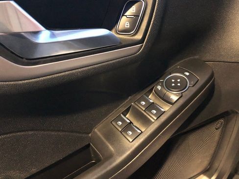 Used 2022 Ford Escape SEL image 12